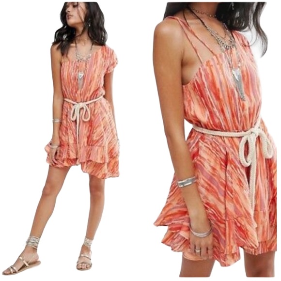 Free People Dresses & Skirts - Free People Heart Shaped Face Mini Dress M